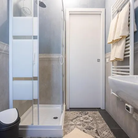 Qualita E アパート